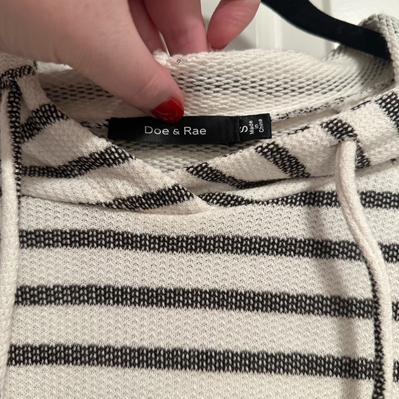 Doe & Rae Hoodie - Picture 7 of 10